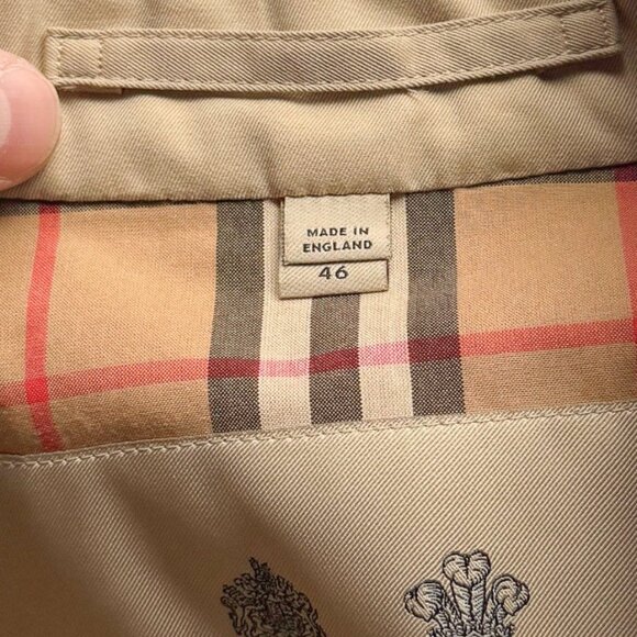 Burberry Beige The Kensington Double Breasted Long Trench Coat - Picture 9 of 12